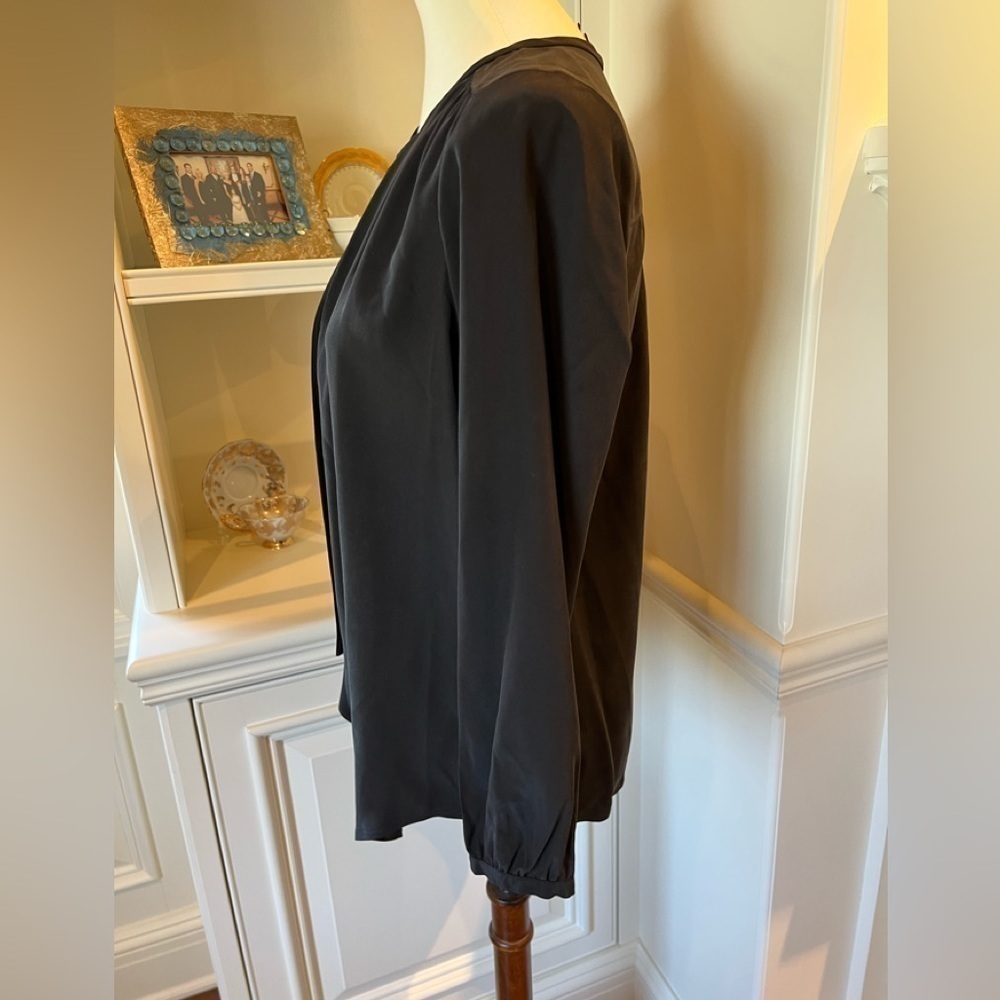 JOIE black 100% Silk manadarin collar top size small - Picture 3 of 11